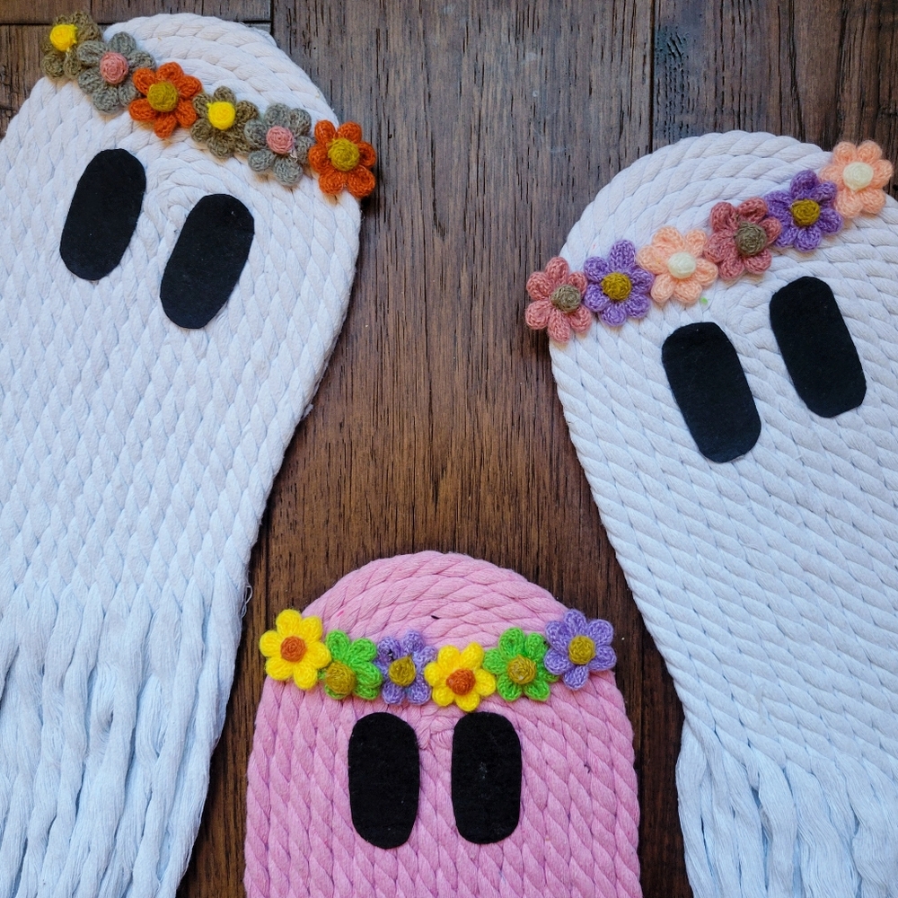 boho halloween | handmade ghost macrame with floral flower crown